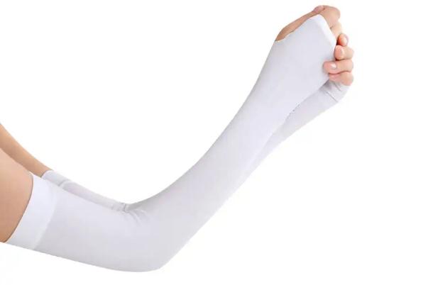 防曬冰袖有防曬效果嗎 防曬冰袖買黑色還是白色好 防曬冰袖有防曬效果嗎 防曬冰袖買黑色還是白色好