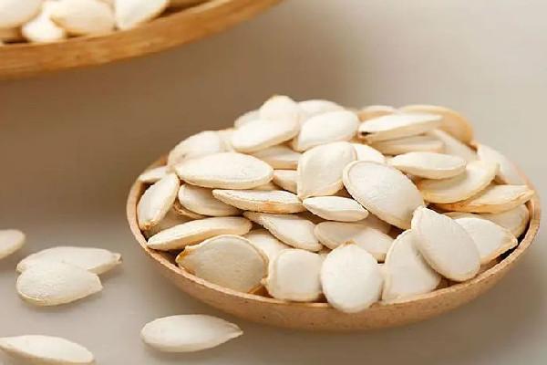 南瓜子可以降血糖嗎 南瓜子適合什么人群吃 南瓜子可以降血糖嗎 南瓜子適合什么人群吃