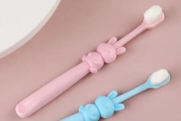 兒童牙刷的好處 兒童牙刷的標(biāo)準(zhǔn) 兒童牙刷的好處 兒童牙刷的標(biāo)準(zhǔn)