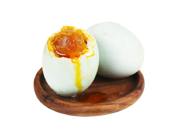 咸鴨蛋有什么營養(yǎng)價(jià)值 咸鴨蛋有亞硝酸鹽嗎