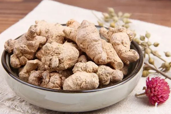 三七的功效與作用 三七對高血壓有沒有治療作用 三七的功效與作用 三七對高血壓有沒有治療作用