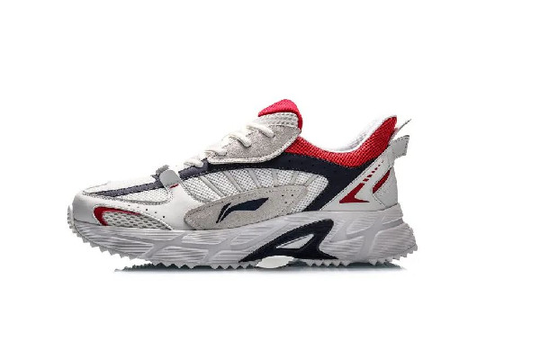 李寧鞋子質(zhì)量怎么樣 李寧鞋子會(huì)越穿越大嗎 李寧鞋子質(zhì)量怎么樣 李寧鞋子會(huì)越穿越大嗎