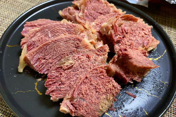 鹵牛肉有營(yíng)養(yǎng)還是新鮮牛肉有營(yíng)養(yǎng) 鹵牛肉的營(yíng)養(yǎng)價(jià)值和功效 鹵牛肉有營(yíng)養(yǎng)還是新鮮牛肉有營(yíng)養(yǎng) 鹵牛肉的營(yíng)養(yǎng)價(jià)值和功效