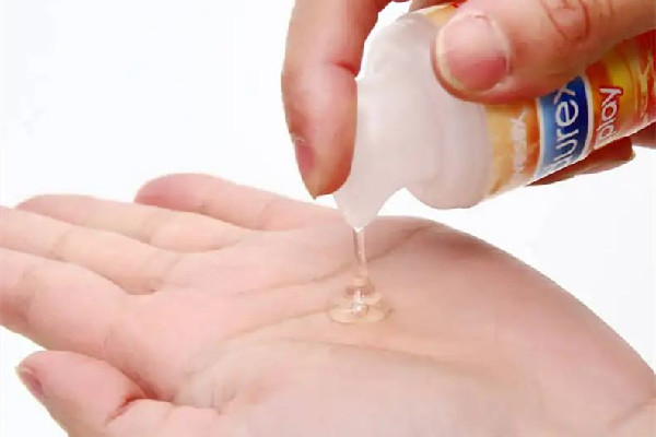 杜蕾斯最好用的潤滑劑是哪款 杜蕾斯?jié)櫥瑒┒嗌馘X一瓶 杜蕾斯最好用的潤滑劑是哪款 杜蕾斯?jié)櫥瑒┒嗌馘X一瓶