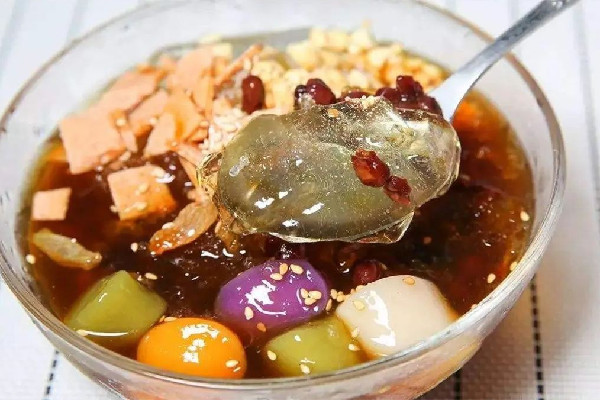 冰粉是什么做的 冰粉用白涼粉好還是冰粉籽好 冰粉是什么做的 冰粉用白涼粉好還是冰粉籽好