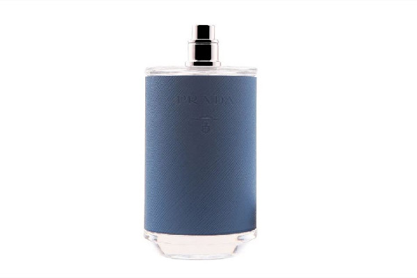 普拉達(dá)香水怎么看真假 普拉達(dá)香水怎么查日期 普拉達(dá)香水怎么看真假 普拉達(dá)香水怎么查日期