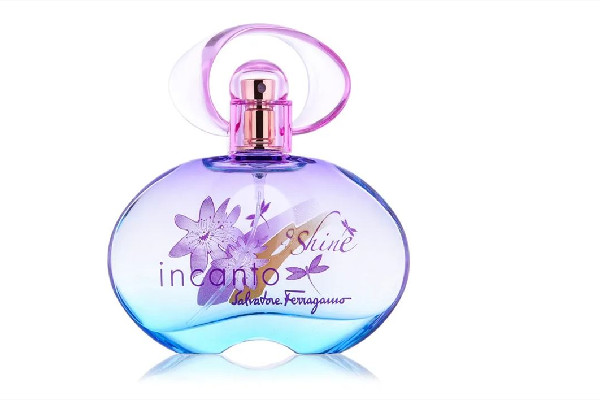 夏季香水放車?yán)飼?huì)炸嗎 夏季香水怎么保存 夏季香水放車?yán)飼?huì)炸嗎 夏季香水怎么保存