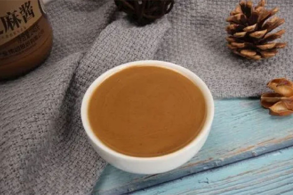 芝麻醬和花生醬有什么區(qū)別 芝麻醬和花生醬哪個熱量高 芝麻醬和花生醬有什么區(qū)別 芝麻醬和花生醬哪個熱量高