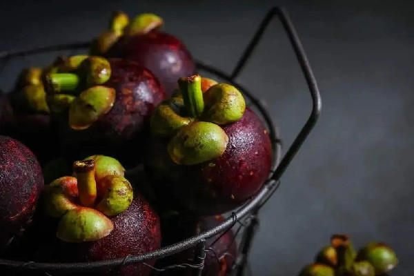 山竹弄到衣服上洗不掉怎么辦 山竹怎么吃怎么剝皮 山竹弄到衣服上洗不掉怎么辦 山竹怎么吃怎么剝皮