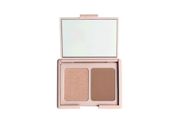 修容盤是干嘛的 修容盤是高光嗎 修容盤是干嘛的 修容盤是高光嗎