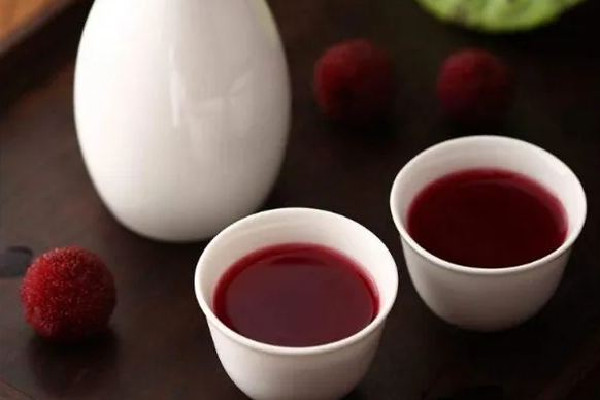 楊梅酒有蟲子怎么辦 楊梅酒發(fā)酸是怎么回事 楊梅酒有蟲子怎么辦 楊梅酒發(fā)酸是怎么回事