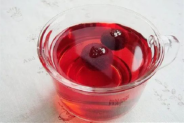 楊梅酒比例10斤白酒要放多少楊梅 楊梅酒比例配方 楊梅酒比例10斤白酒要放多少楊梅 楊梅酒比例配方