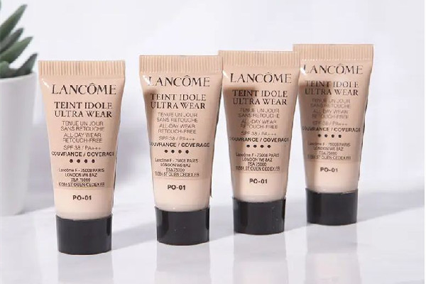 蘭蔻粉底液適合干皮還是油皮 蘭蔻粉底液會(huì)悶痘嗎