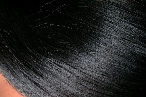 頭發(fā)軟化過度會怎么樣 頭發(fā)軟化過度補救辦法 頭發(fā)軟化過度會怎么樣 頭發(fā)軟化過度補救辦法