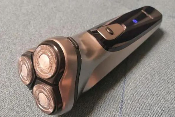 剃須刀刀片怎么安裝 剃須刀刀片層數越多越好嗎 剃須刀刀片怎么安裝 剃須刀刀片層數越多越好嗎