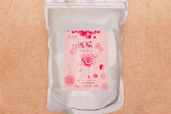 玫瑰軟膜粉面膜怎么用 玫瑰軟膜粉用溫水?dāng)嚢柽€是冷水 玫瑰軟膜粉面膜怎么用 玫瑰軟膜粉用溫水?dāng)嚢柽€是冷水