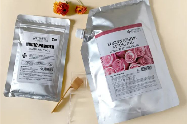 軟膜面膜和普通面膜的區(qū)別 軟膜面膜是智商稅嗎 軟膜面膜和普通面膜的區(qū)別 軟膜面膜是智商稅嗎