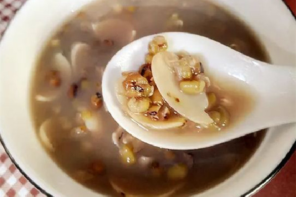 綠豆沙用破壁機(jī)怎么做 綠豆沙用什么鍋?zhàn)鲎詈? alt=