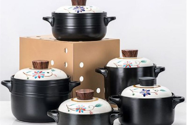 砂鍋可以用電磁爐嗎 砂鍋用電的好還是煤氣的好 砂鍋可以用電磁爐嗎 砂鍋用電的好還是煤氣的好