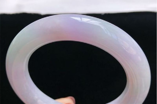 紫羅蘭手鐲有棉絮會(huì)影響價(jià)值嗎 紫羅蘭手鐲棉絮多是假的嗎 紫羅蘭手鐲有棉絮會(huì)影響價(jià)值嗎 紫羅蘭手鐲棉絮多是假的嗎