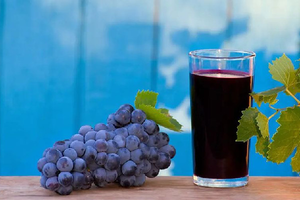 葡萄汁要去皮榨汁嗎 葡萄汁用哪種葡萄 葡萄汁要去皮榨汁嗎 葡萄汁用哪種葡萄