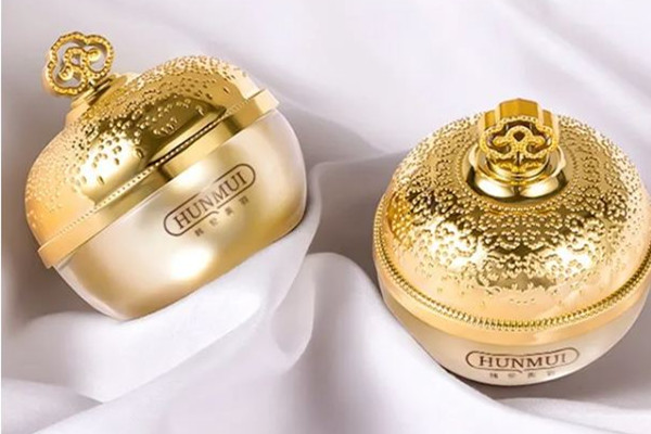 貴婦膏用在防曬前還是防曬后面 貴婦膏用在護(hù)膚的哪個步驟 貴婦膏用在防曬前還是防曬后面 貴婦膏用在護(hù)膚的哪個步驟