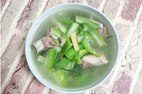 絲瓜湯發(fā)黑是怎么回事 絲瓜湯怎么做不會(huì)變黑 絲瓜湯發(fā)黑是怎么回事 絲瓜湯怎么做不會(huì)變黑