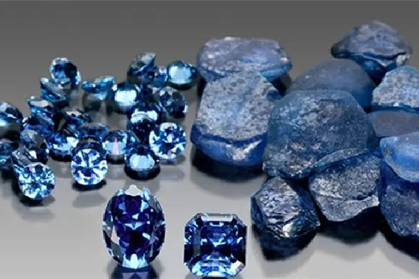 藍寶石的寓意和象征意義 藍寶石可以做婚戒嗎 藍寶石的寓意和象征意義 藍寶石可以做婚戒嗎