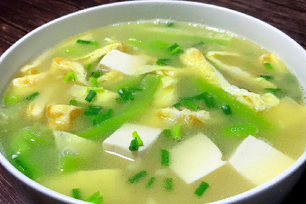 絲瓜湯怎么做才好喝 絲瓜湯用哪種絲瓜 絲瓜湯怎么做才好喝 絲瓜湯用哪種絲瓜