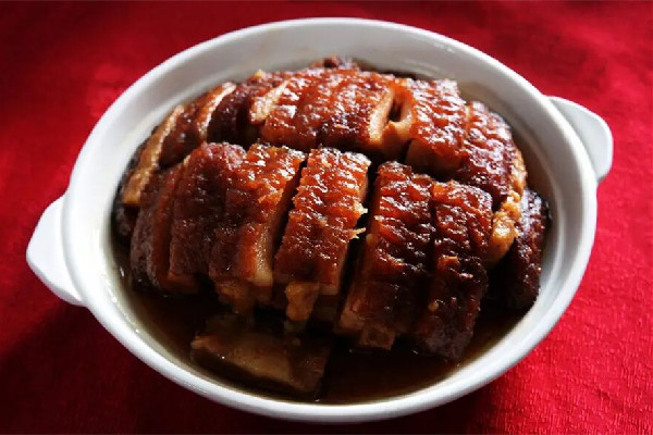 扣肉用豬的哪個(gè)部位 扣肉用什么油炸好 扣肉用豬的哪個(gè)部位 扣肉用什么油炸好