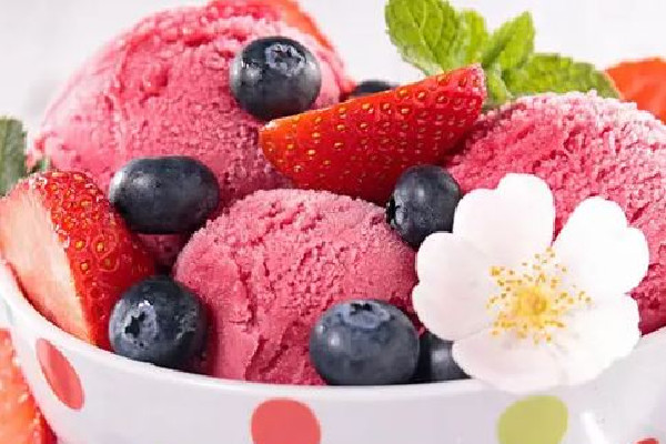 冰淇淋是哪個(gè)國(guó)家發(fā)明的 冰淇淋屬于甜品嗎 冰淇淋是哪個(gè)國(guó)家發(fā)明的 冰淇淋屬于甜品嗎