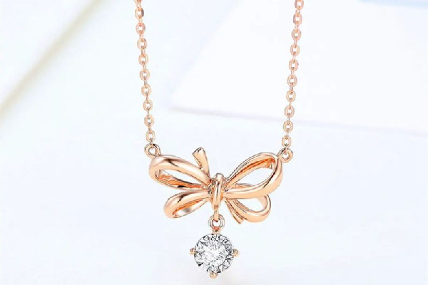 項(xiàng)鏈會(huì)被汗液腐蝕嗎 項(xiàng)鏈多久清洗一次 項(xiàng)鏈會(huì)被汗液腐蝕嗎 項(xiàng)鏈多久清洗一次