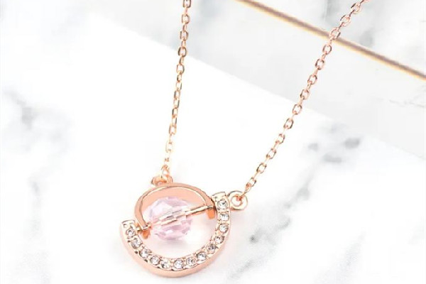 鎖骨鏈可以戴著洗澡嗎 鎖骨鏈可以戴著睡覺嗎 鎖骨鏈可以戴著洗澡嗎 鎖骨鏈可以戴著睡覺嗎