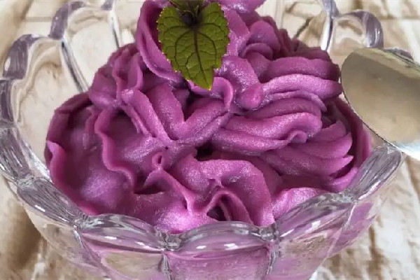 紫薯泥幾個(gè)月寶寶可以吃 紫薯泥怎么做好吃輔食 紫薯泥幾個(gè)月寶寶可以吃 紫薯泥怎么做好吃輔食