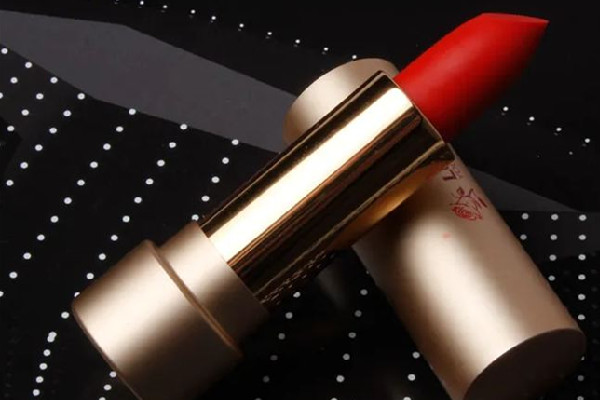 口紅可以涂臉上嗎 口紅會不會對身體有害 口紅可以涂臉上嗎 口紅會不會對身體有害