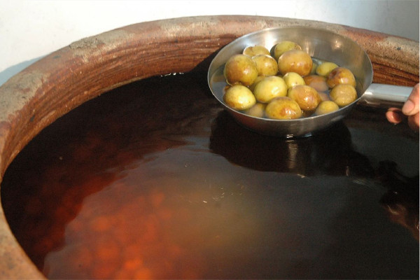 青梅酒可以中途加酒嗎 青梅酒有沉淀物正常嗎 青梅酒可以中途加酒嗎 青梅酒有沉淀物正常嗎