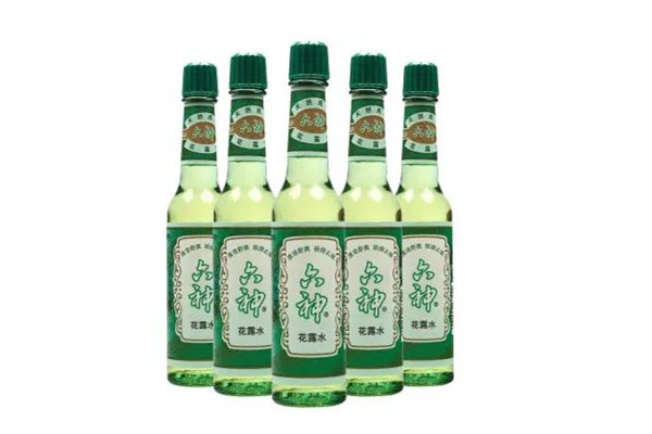 花露水不適合什么人用 花露水對(duì)嬰兒有沒(méi)有影響 花露水不適合什么人用 花露水對(duì)嬰兒有沒(méi)有影響