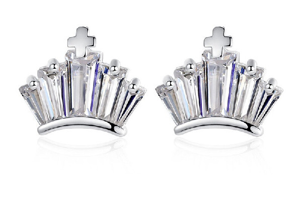 純銀耳釘買回來可以直接戴嗎 純銀耳釘為什么能消炎