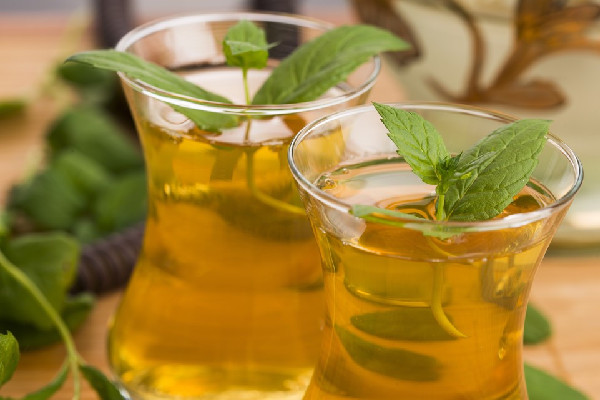 薄荷茶喝多了有什么副作用 薄荷茶一次喝多少 薄荷茶喝多了有什么副作用 薄荷茶一次喝多少