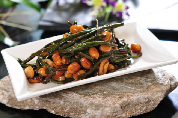 干豆角為什么是黑色的 干豆角時間長了還能吃嗎 干豆角為什么是黑色的 干豆角時間長了還能吃嗎