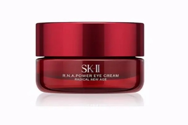 眼霜可以消黑眼圈嗎 眼霜適合什么年齡段的人使用 眼霜可以消黑眼圈嗎 眼霜適合什么年齡段的人使用