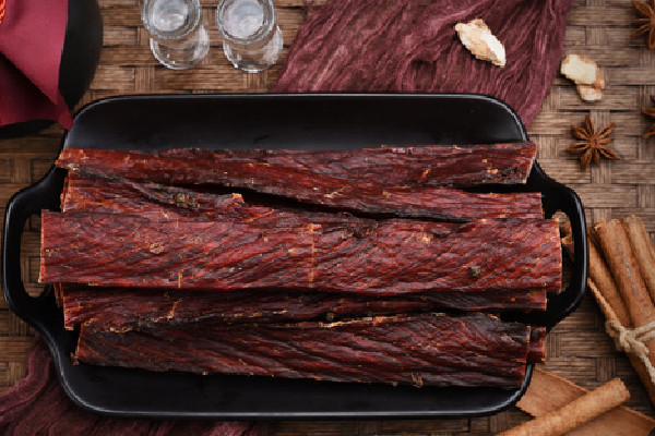 牛肉干和新鮮牛肉哪個營養(yǎng)價(jià)值嗎 牛肉干對健康有好處嗎