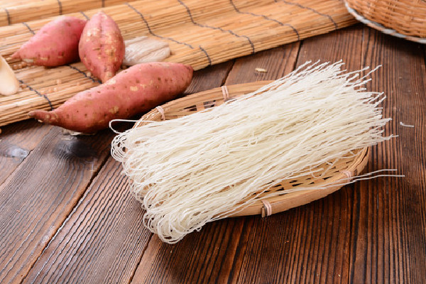 紅薯粉要泡多久才能煮 紅薯粉要用冷水泡還是溫水泡 紅薯粉要泡多久才能煮 紅薯粉要用冷水泡還是溫水泡