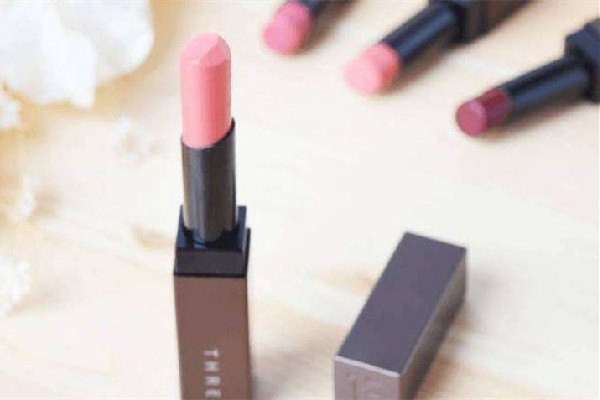 cpb口紅怎么辨別真假 cpb口紅有胭脂蟲嗎 cpb口紅怎么辨別真假 cpb口紅有胭脂蟲嗎