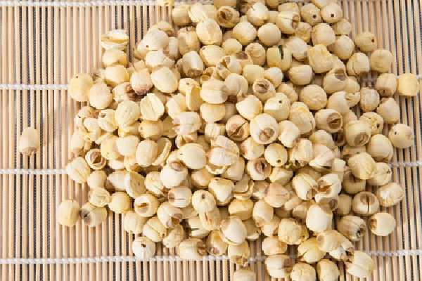 干蓮子要泡多久才可以煮 干蓮子用冷水泡還是熱水泡 干蓮子要泡多久才可以煮 干蓮子用冷水泡還是熱水泡