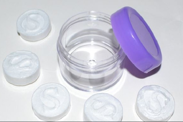 壓縮面膜粒的使用方法 壓縮面膜用牛奶泡好嗎 壓縮面膜粒的使用方法 壓縮面膜用牛奶泡好嗎