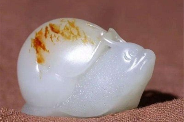 羊脂玉是不是顏色越白越好 羊脂玉分幾個等級 羊脂玉是不是顏色越白越好 羊脂玉分幾個等級