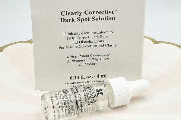 淡斑精華液在護膚哪個步驟使用 淡斑精華和普通精華可以一起用嗎