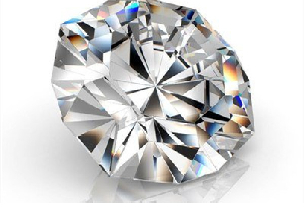 鉆石怎么辨別真假 鉆石有熒光好還是無(wú)熒光好 鉆石怎么辨別真假 鉆石有熒光好還是無(wú)熒光好