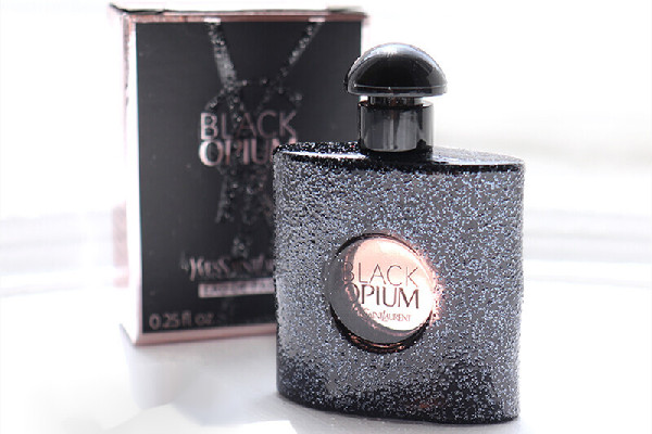 ysl黑鴉片香水怎么看生產(chǎn)日期 ysl黑鴉片怎么用 ysl黑鴉片香水怎么看生產(chǎn)日期 ysl黑鴉片怎么用